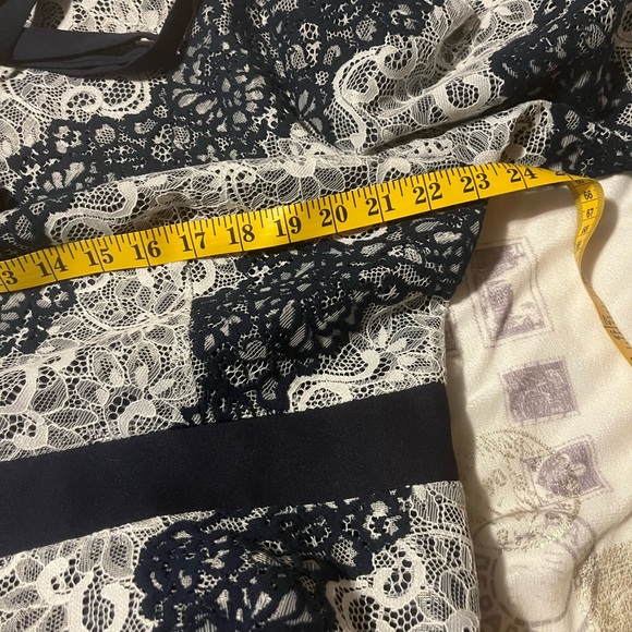 Dainty Jewell’s Valencia dress - Picture 7 of 10